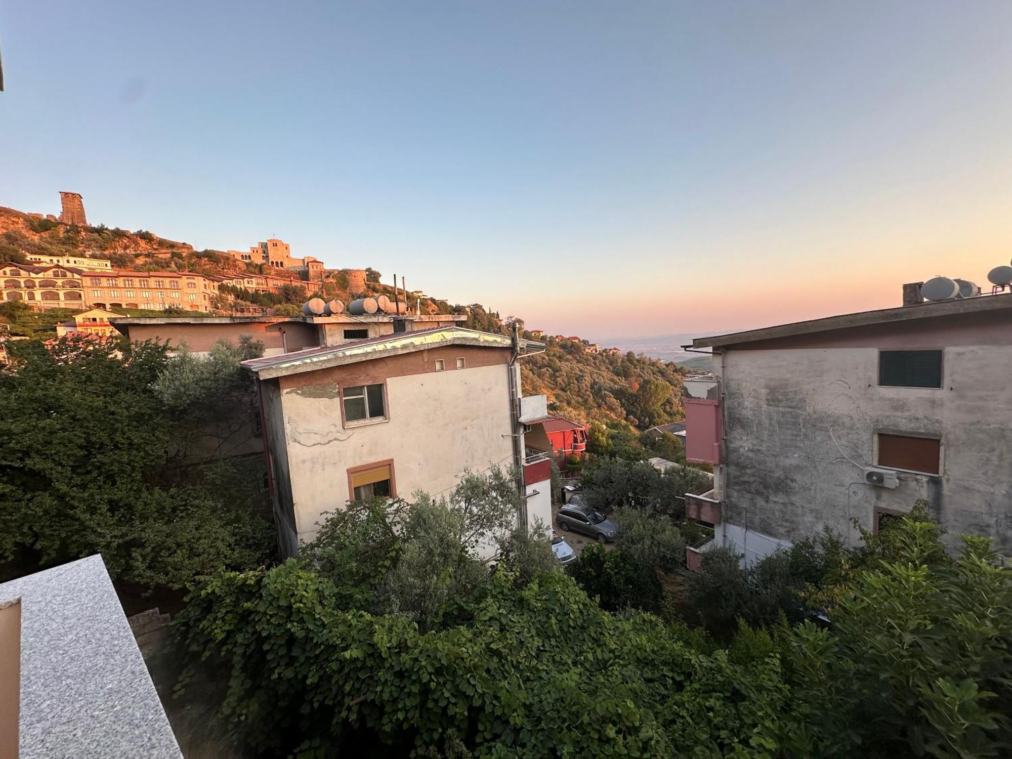 Guni Inn Κρούγια Εξωτερικό φωτογραφία