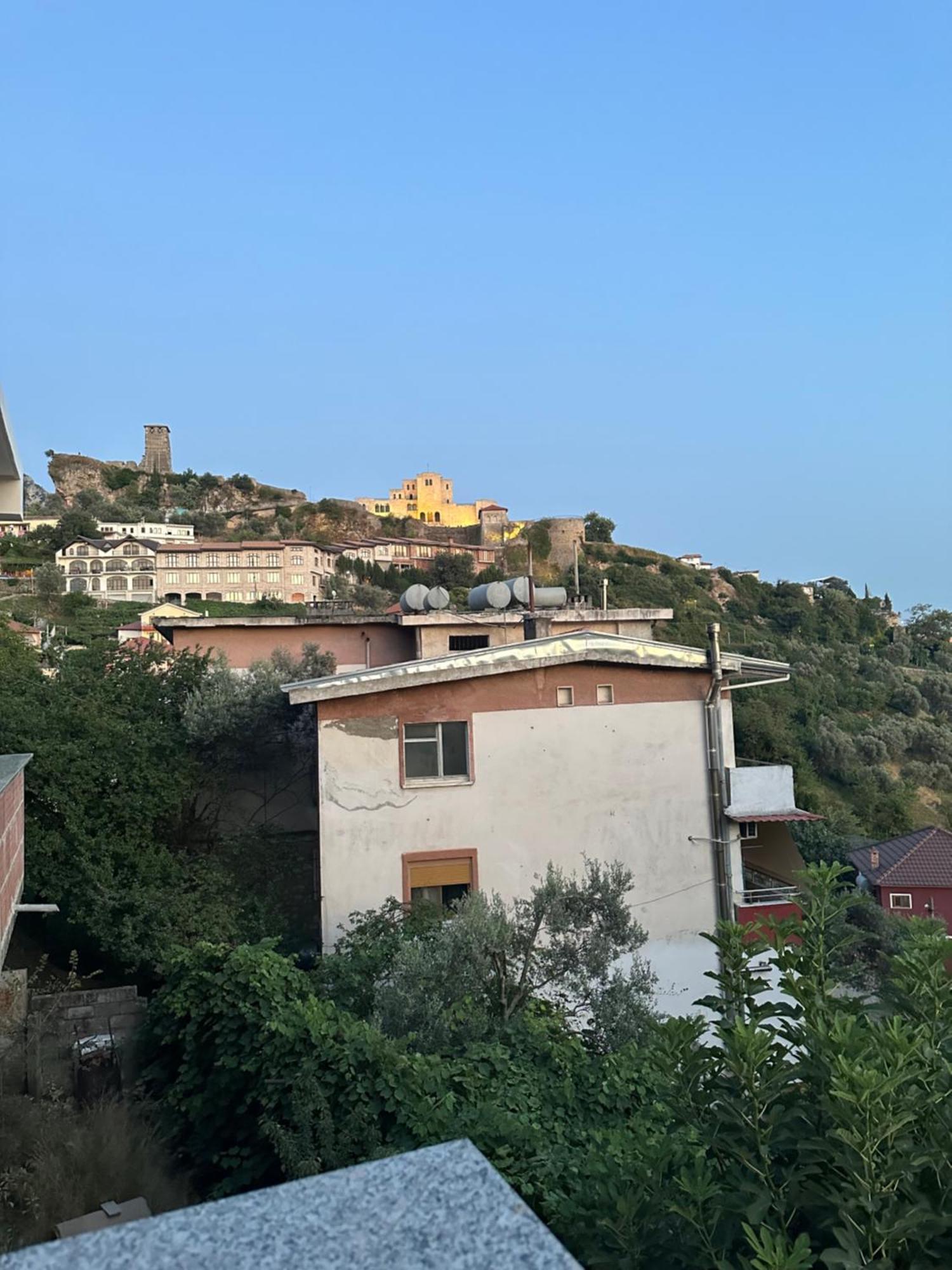 Guni Inn Κρούγια Εξωτερικό φωτογραφία